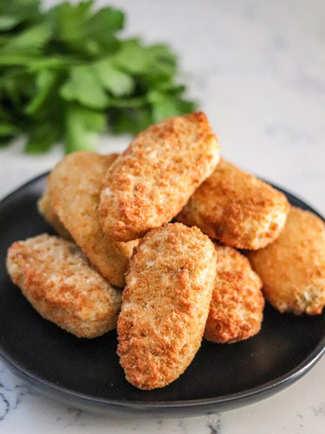 How to make FROZEN JALAPENO POPPERS in the AIR FRYER! • Domestic Superhero